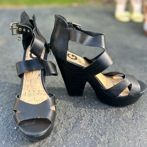 GUESS Black Women's Platform Sandals size 7